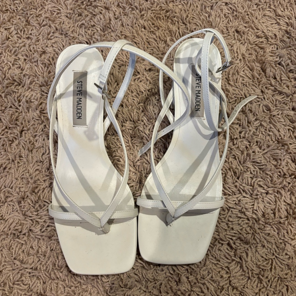 Steve Madden strappy summer white sandal heel size 8
